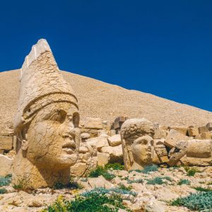 mount-nemrut-turkey-worth-visit-image-12