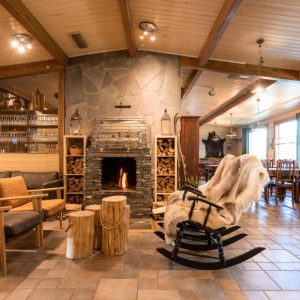 Lapland Hotels Ounasvaara Chalets (reception)